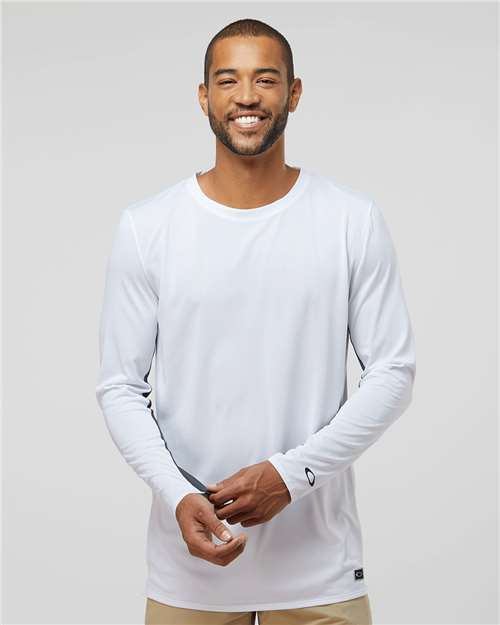 Custom Embroidered - Oakley - Men's Team Issue Hydrolix Long Sleeve T-Shirt - FOA402992